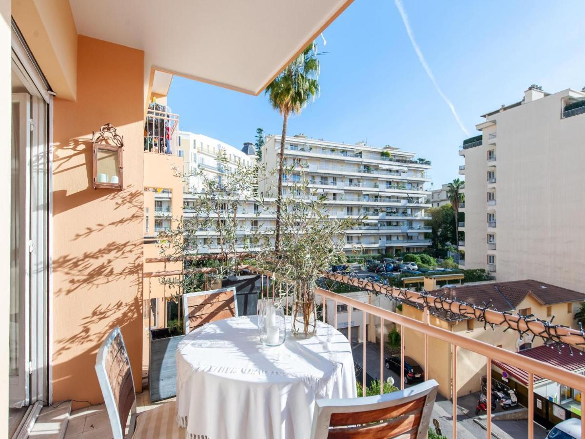 Nice Apartment In Menton With Balcony Terrace Eksteriør bilde